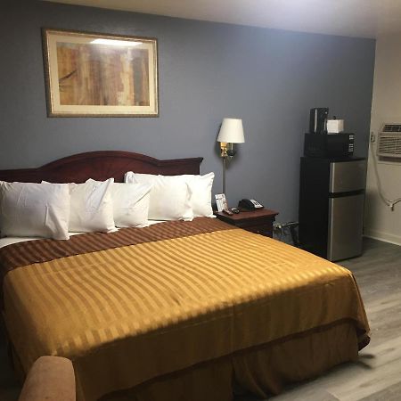 Garden Inn & Suites ニューブラウンフェルズ エクステリア 写真