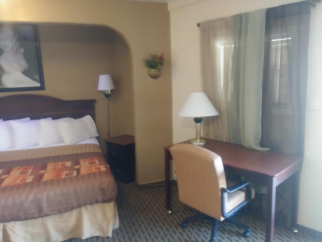 Garden Inn & Suites ニューブラウンフェルズ エクステリア 写真